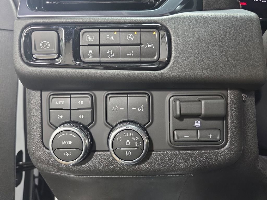 2026 GMC Yukon XL AT4 - Photo 30
