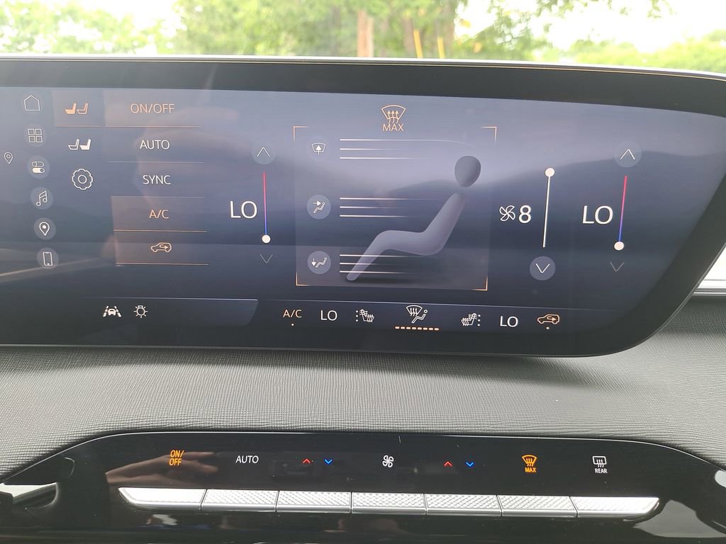2026 Buick Enclave Preferred - Photo 23