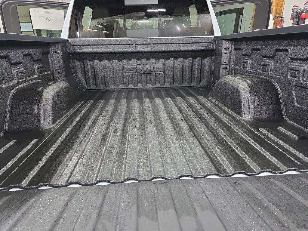 2026 GMC Sierra 1500 SLT - Photo 12