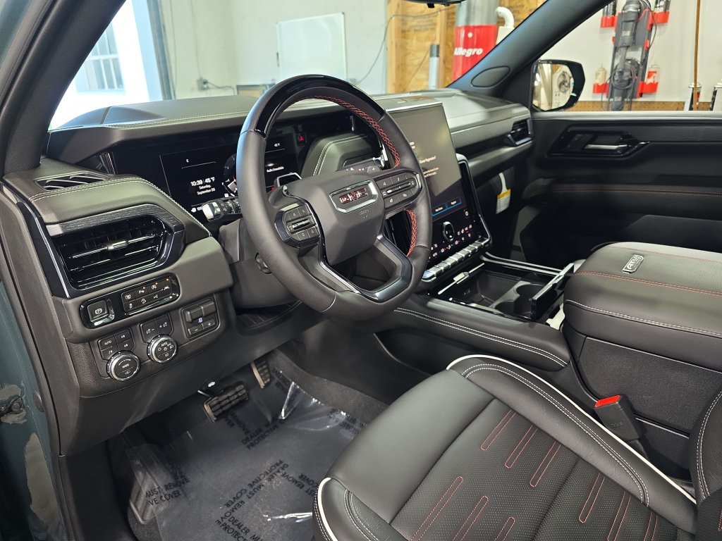 2026 GMC Yukon AT4 Ultimate - Photo 18