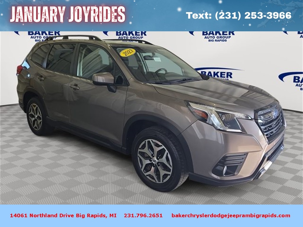 2023 Subaru Forester Premium's photo