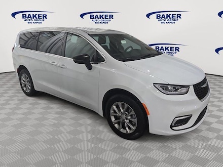 2026 Chrysler Pacifica Select Minivan/Van