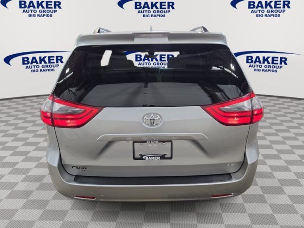 Used 2020 Toyota Sienna LE Minivan/Van