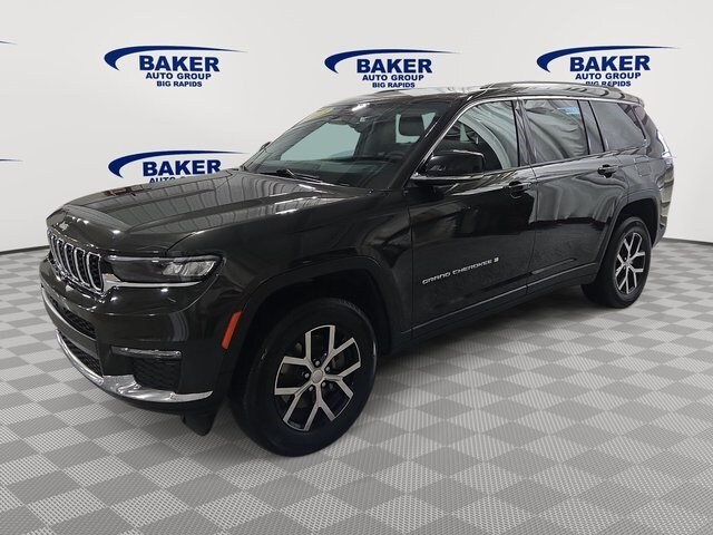 2023 Jeep Grand Cherokee Limited photo 3