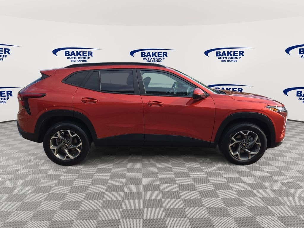 Used 2024 Chevrolet Trax LT SUV