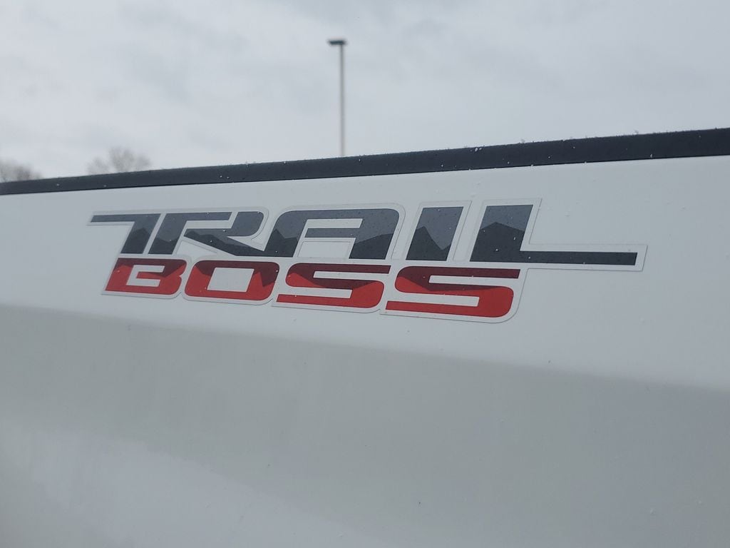 2022 Chevrolet Silverado 1500 Limited LT Trail Boss - Photo 7