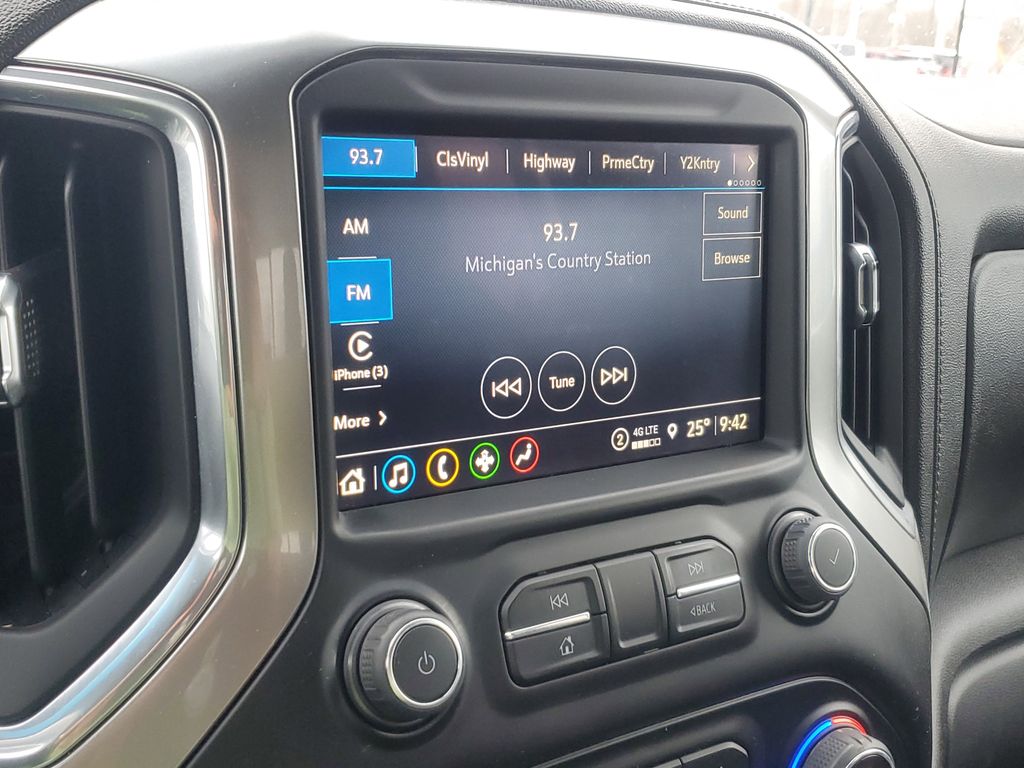 2022 Chevrolet Silverado 1500 Limited LT Trail Boss - Photo 22