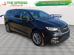2026 Chrysler Pacifica SELECT AWD Passenger Van