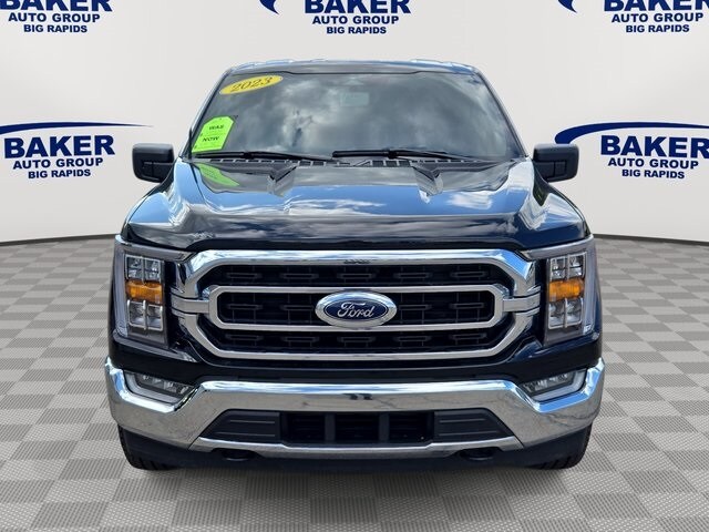 2023 Ford F-150 XLT photo 2