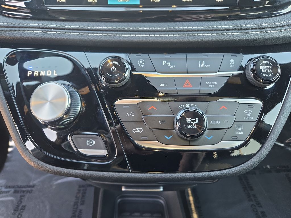 2026 Chrysler Pacifica Select - Photo 22