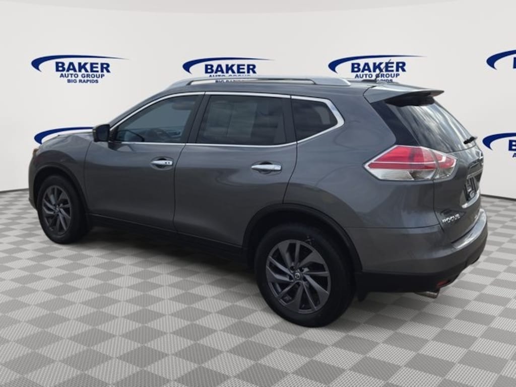 Used 2016 Nissan Rogue SV SUV