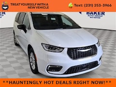 2025 Chrysler Pacifica SELECT Passenger Van