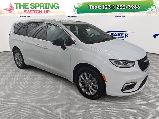 New 2026 Chrysler Pacifica Image