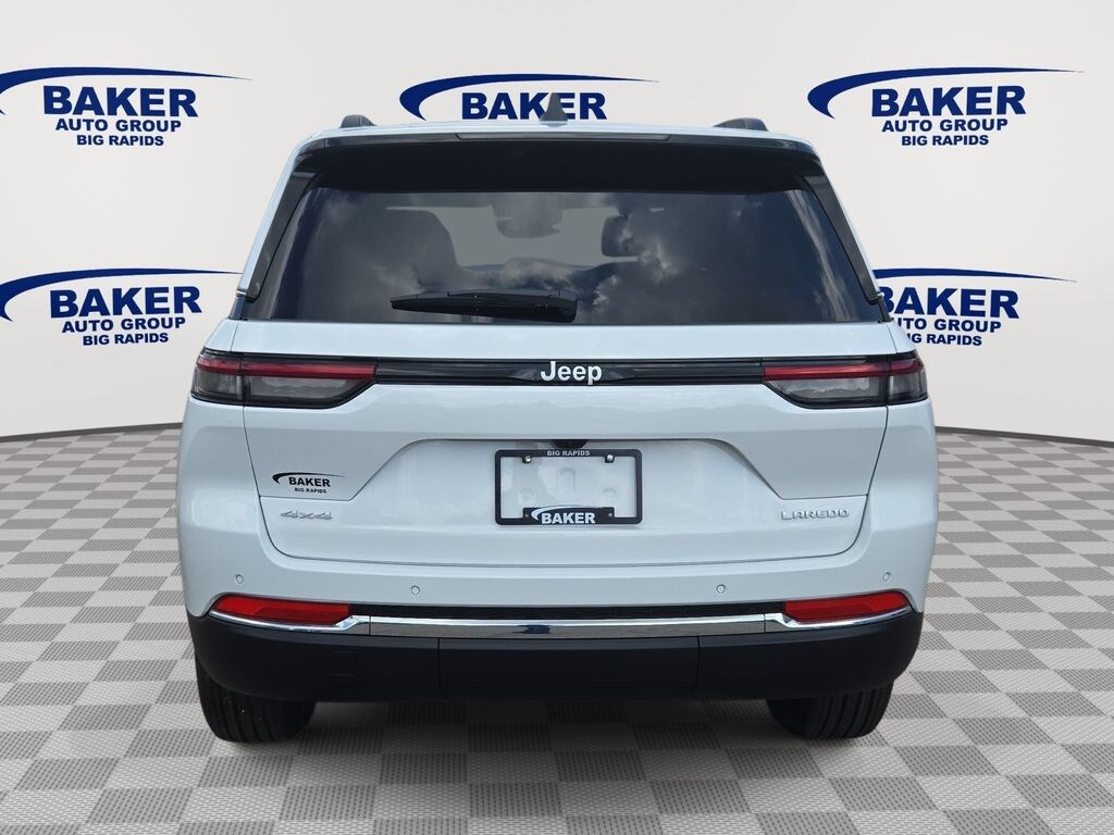 New 2026 Jeep Grand Cherokee LAREDO X 4X4 Sport Utility
