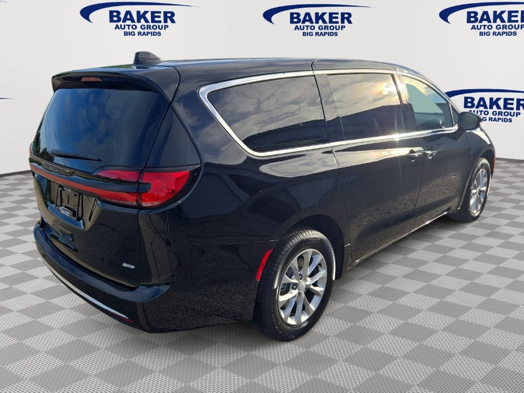 New 2027 Chrysler Pacifica SELECT Passenger Van