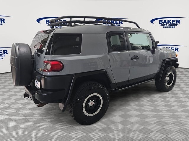 2013 Toyota FJ Cruiser Base photo 3