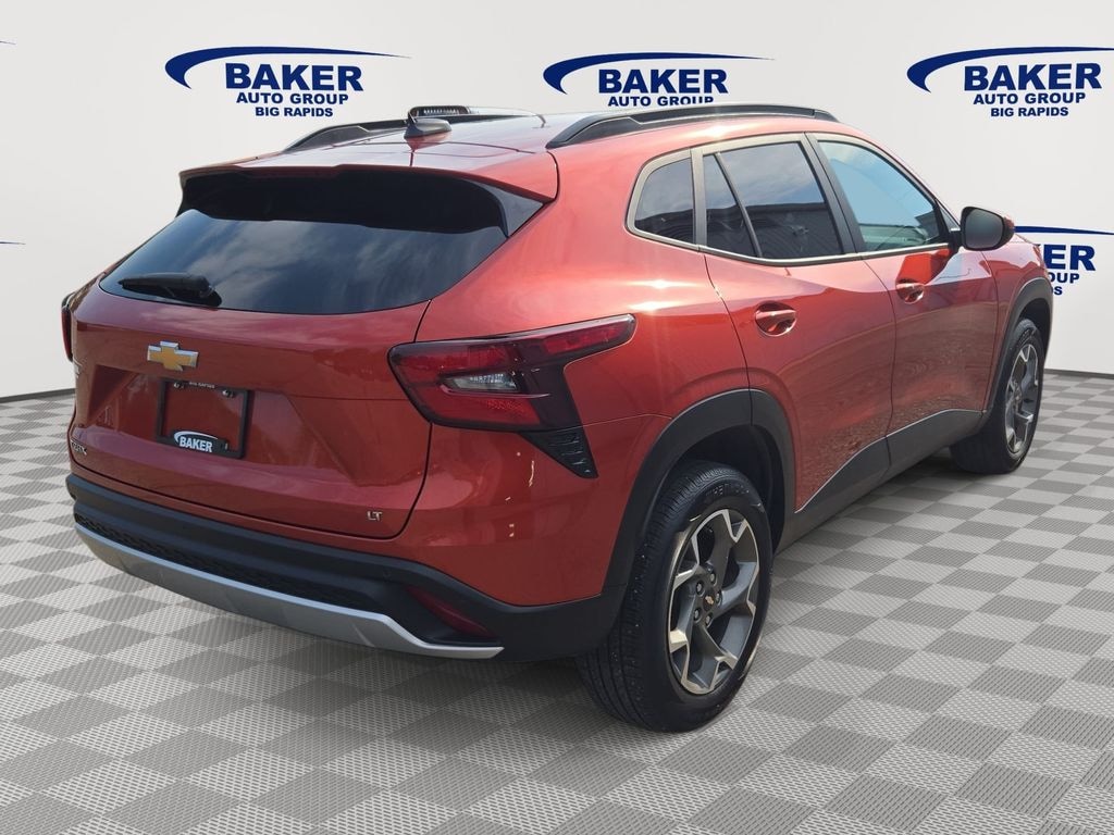 Used 2024 Chevrolet Trax LT SUV