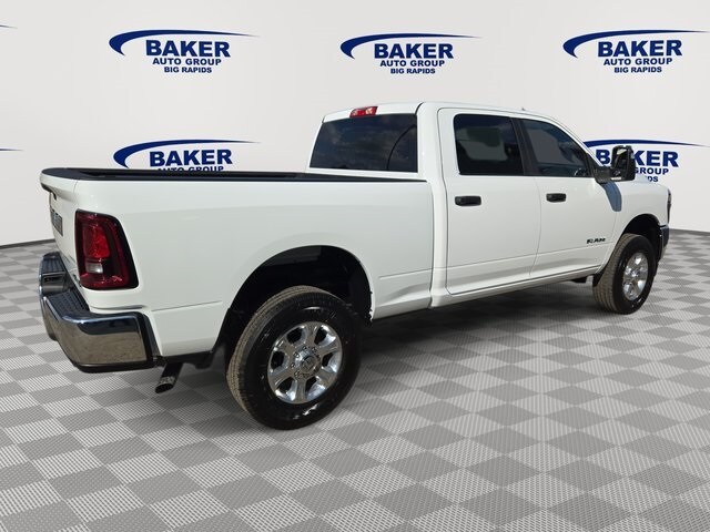 2026 Ram 2500 Big Horn photo 4
