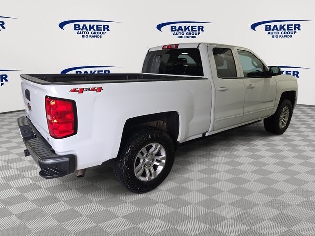2019 Chevrolet Silverado 1500 LT photo 4