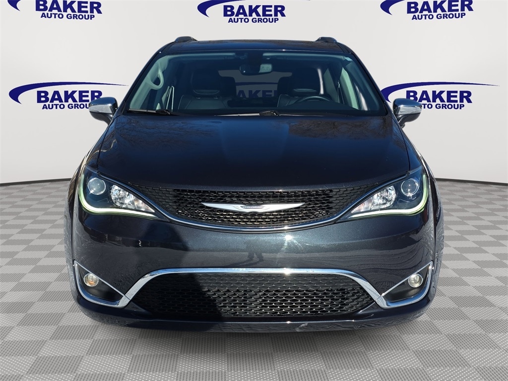 Used 2020 Chrysler Pacifica Limited Van Passenger Van