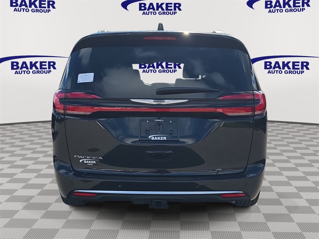 New 2026 Chrysler Pacifica PINNACLE Passenger Van