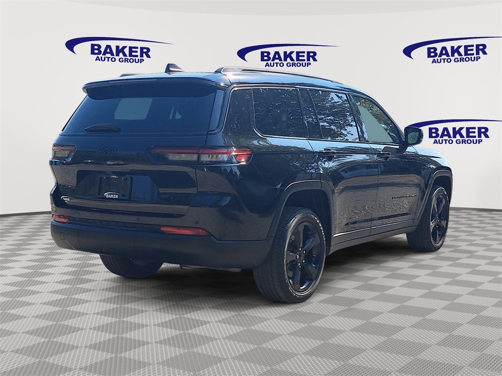 Used 2024 Jeep Grand Cherokee L Laredo SUV
