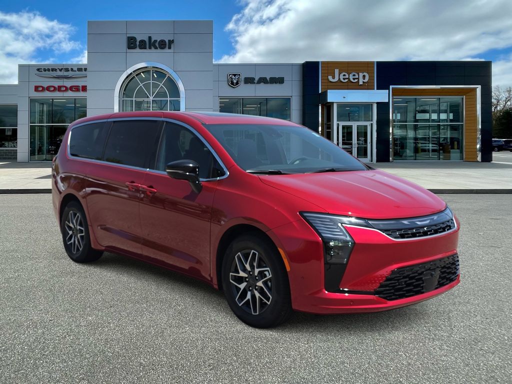 2027 Chrysler Pacifica Limited's photo