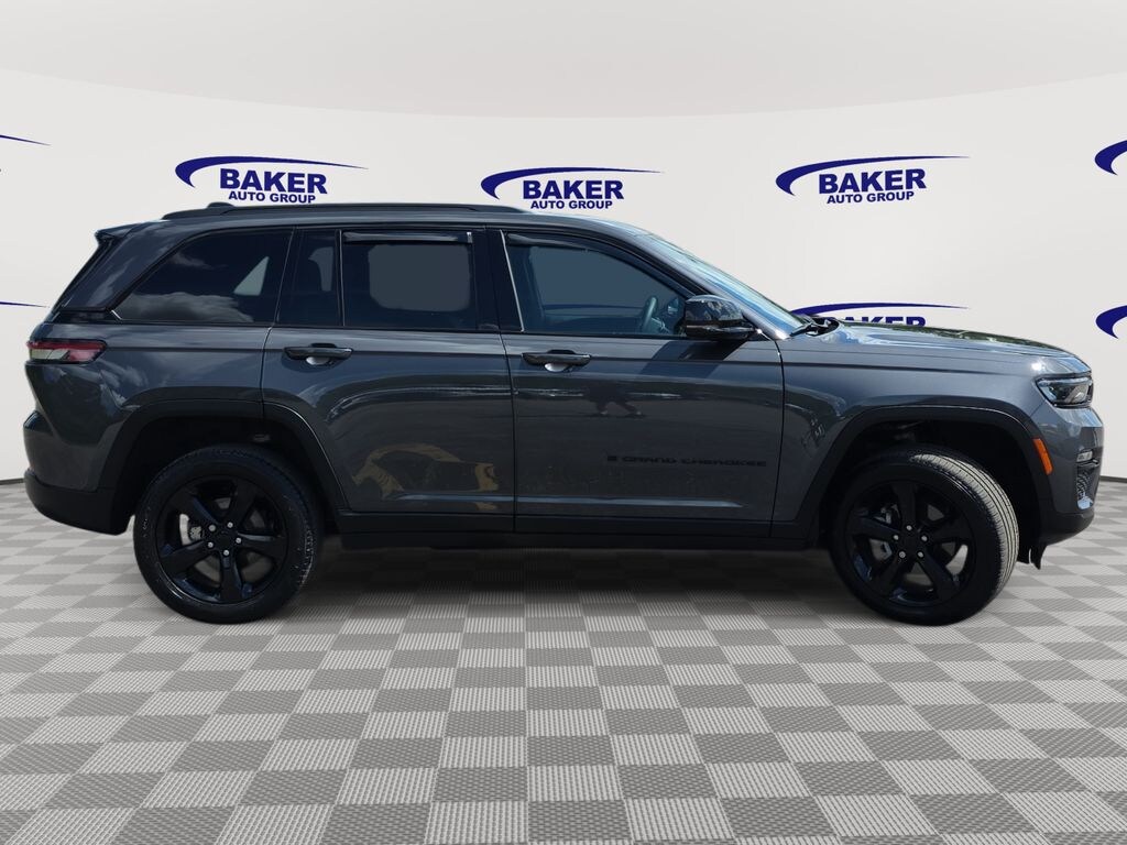 Used 2025 Jeep Grand Cherokee Limited SUV