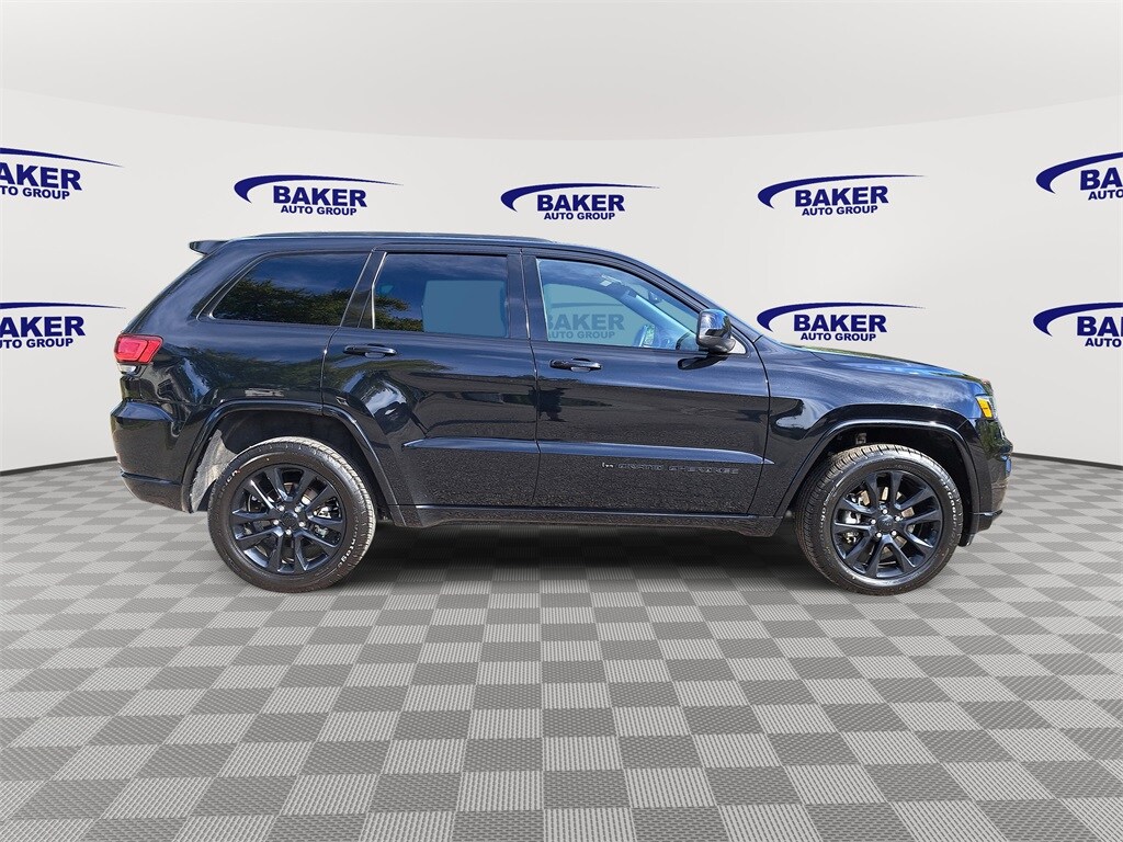 2022 Jeep Cherokee Laredo X Altitude photo 3