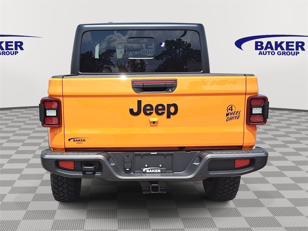 New 2025 Jeep Gladiator WILLYS 4X4 Pickup