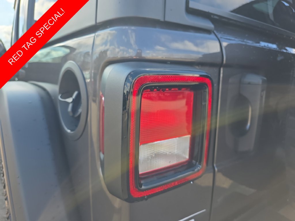2026 Jeep Wrangler 4-Door Willys - Photo 31