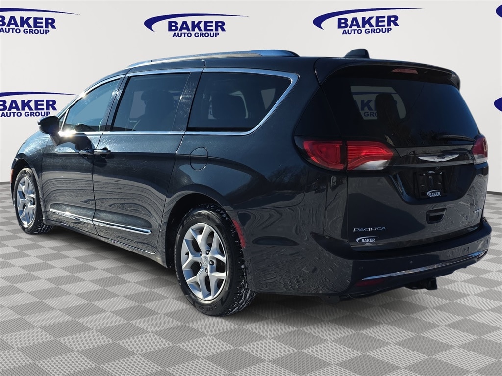Used 2020 Chrysler Pacifica Limited Van Passenger Van