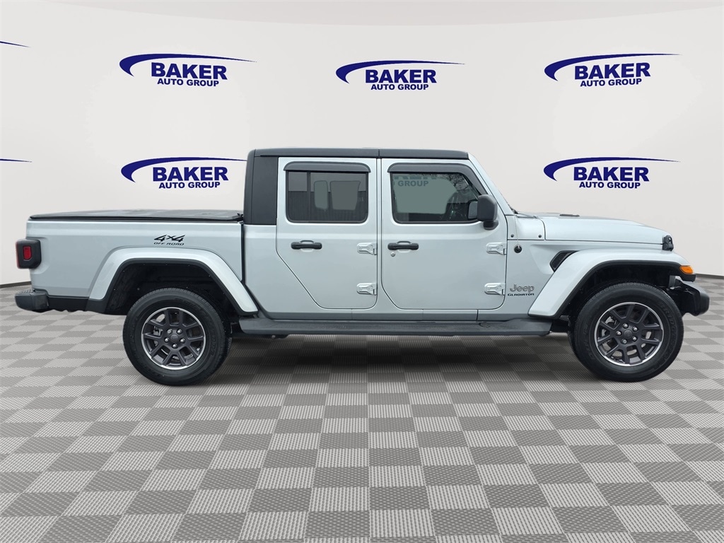 Used 2022 Jeep Gladiator Overland Truck Crew Cab