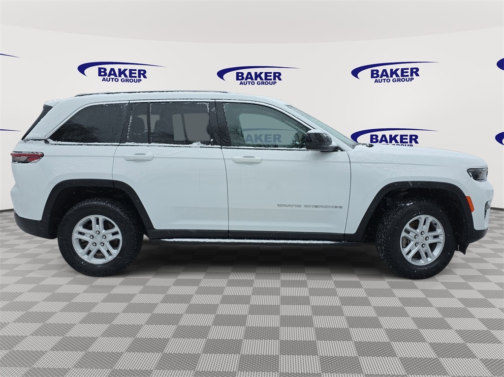 Used 2023 Jeep Grand Cherokee Laredo SUV