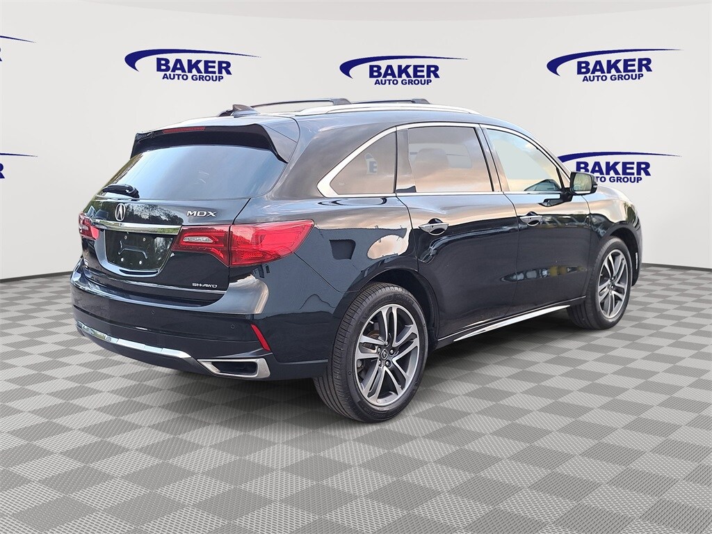 2017 Acura MDX SH-AWD Advance photo 3