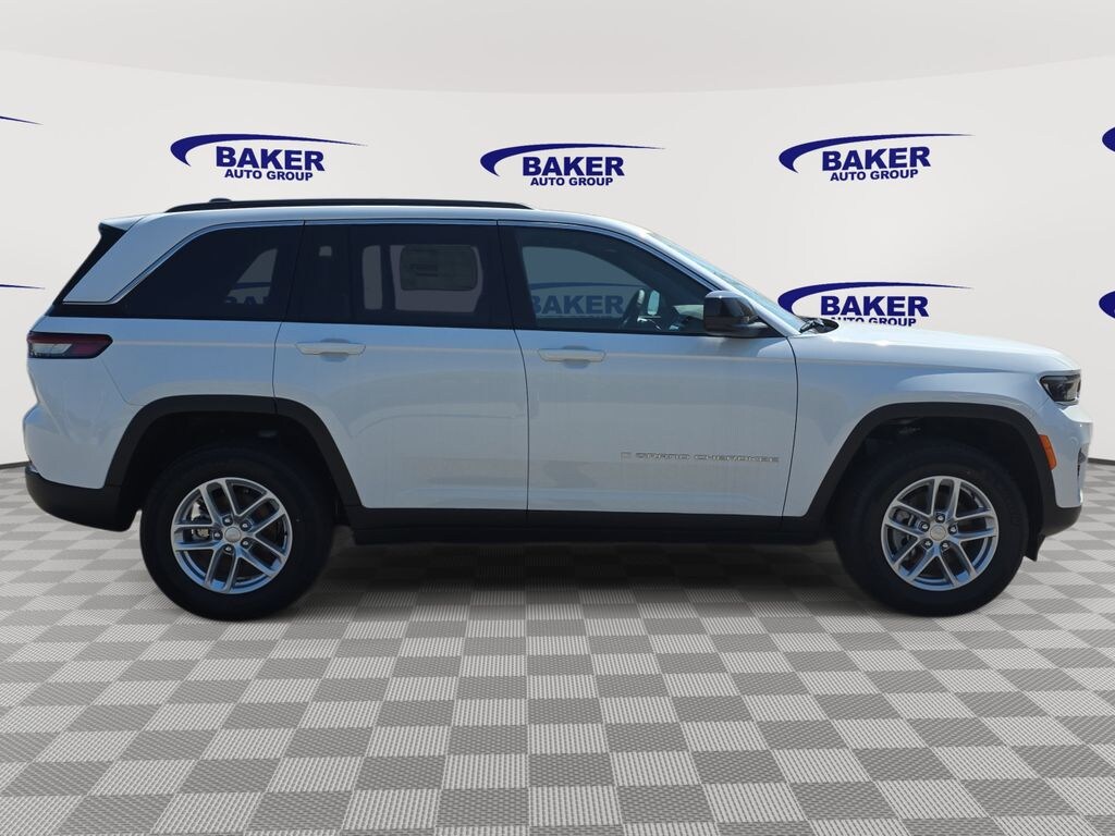 New 2026 Jeep Grand Cherokee LAREDO X 4X4 Sport Utility