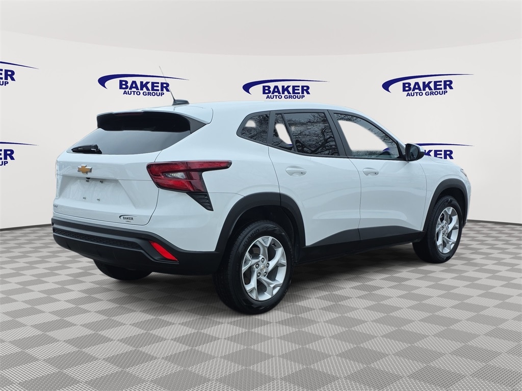 Used 2024 Chevrolet Trax LS SUV