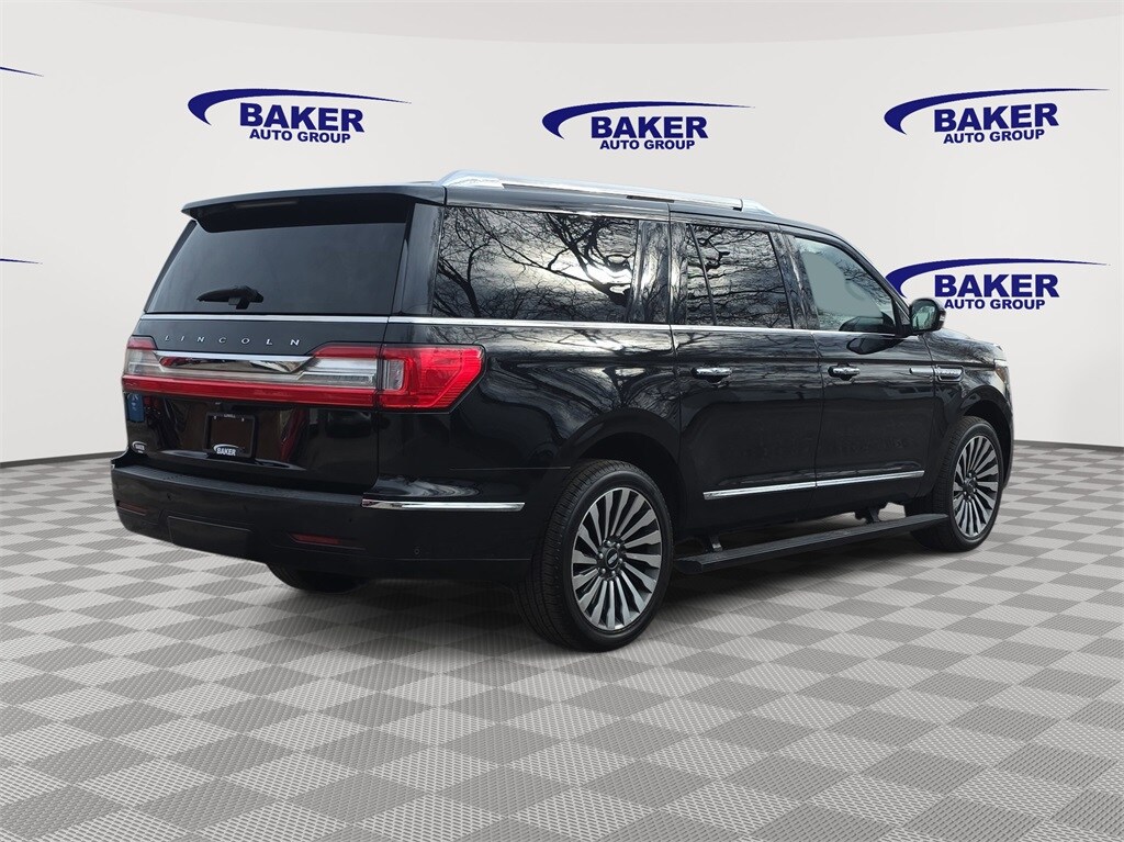 2019 Lincoln Navigator L Reserve photo 3