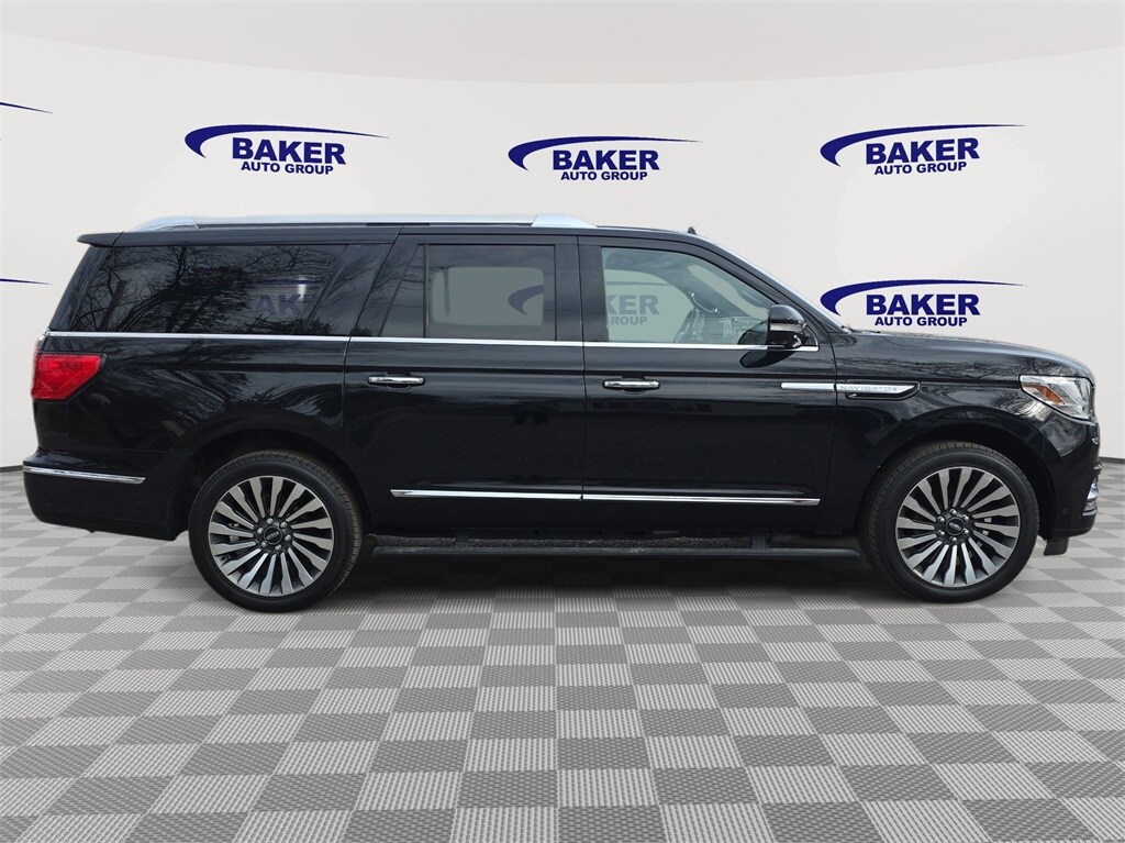 2019 Lincoln Navigator L Reserve photo 2