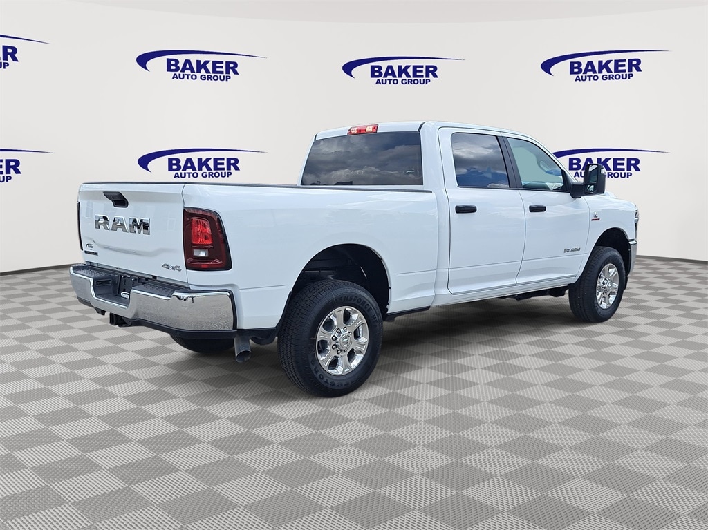 New 2025 Ram 2500 BIG HORN CREW CAB 4X4 6'4 BOX Pickup