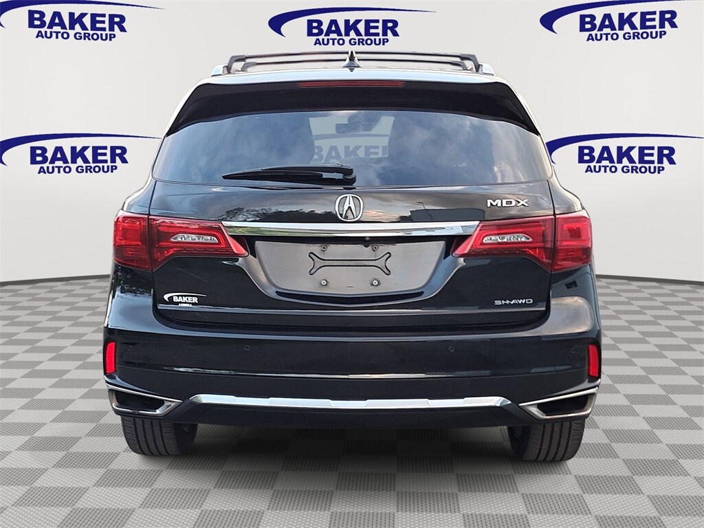 2017 Acura MDX SH-AWD Advance photo 4