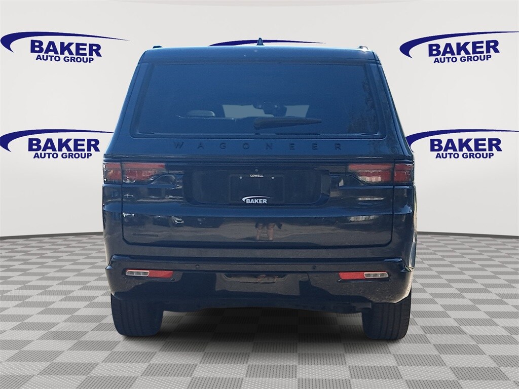 2022 Jeep Wagoneer Series III photo 2