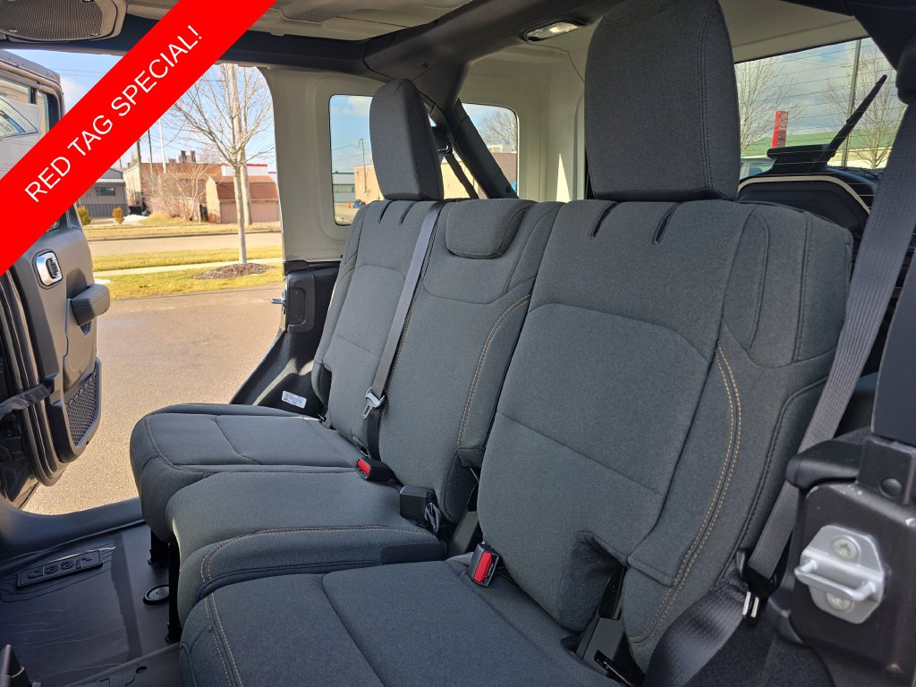 2026 Jeep Wrangler 4-Door Willys - Photo 13