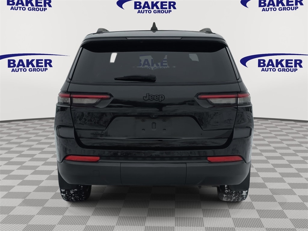 Used 2023 Jeep Grand Cherokee L Laredo SUV