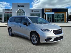 2026 Chrysler Pacifica SELECT AWD Passenger Van