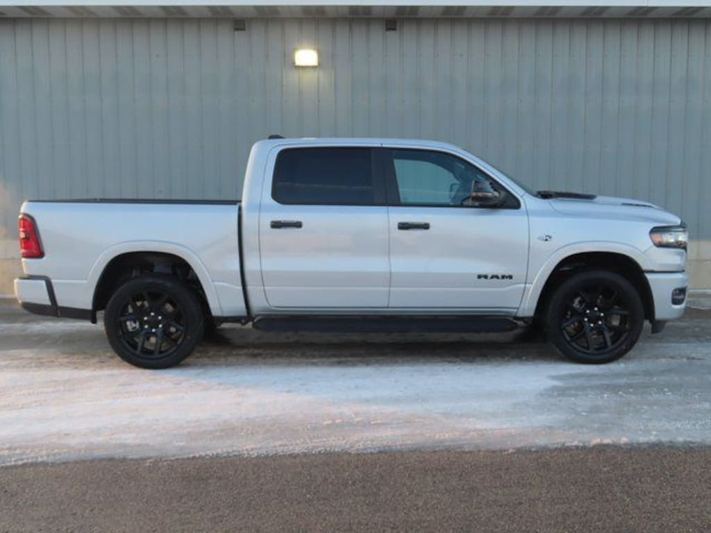 New 2026 Ram 1500 LARAMIE CREW CAB 4X4 5'7 BOX Pickup
