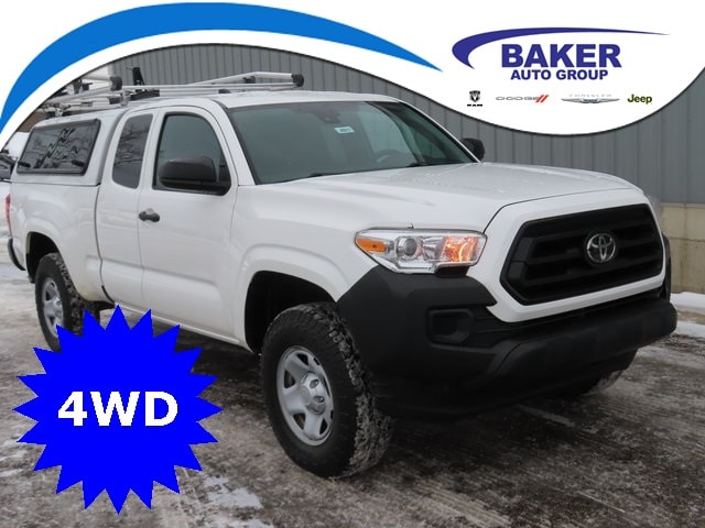 2022 Toyota Tacoma SR's photo