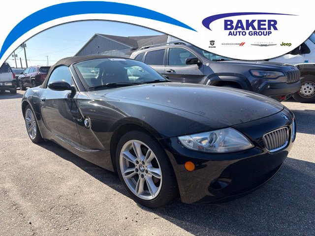 Used 2005 BMW Z4 3.0i Convertible for sale 