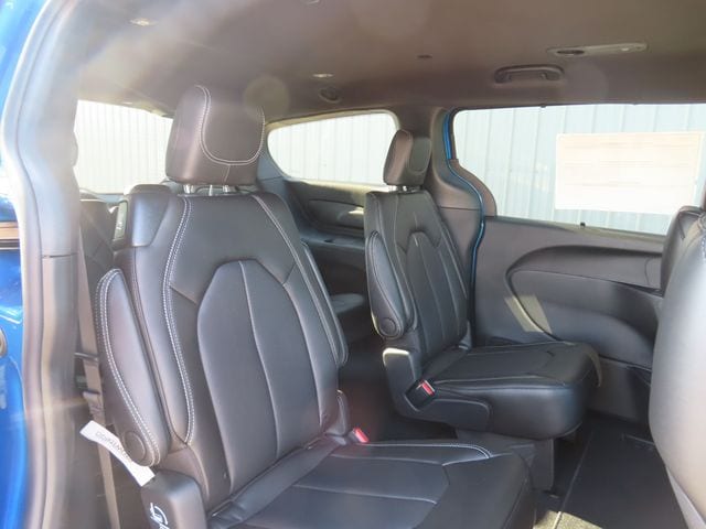 2027 Chrysler Pacifica Select - Photo 27