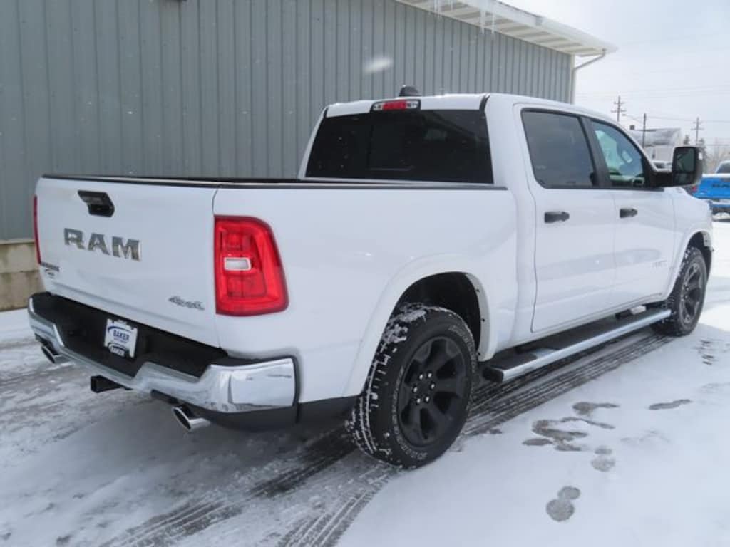 New 2026 Ram 1500 BIG HORN CREW CAB 4X4 5'7 BOX Pickup